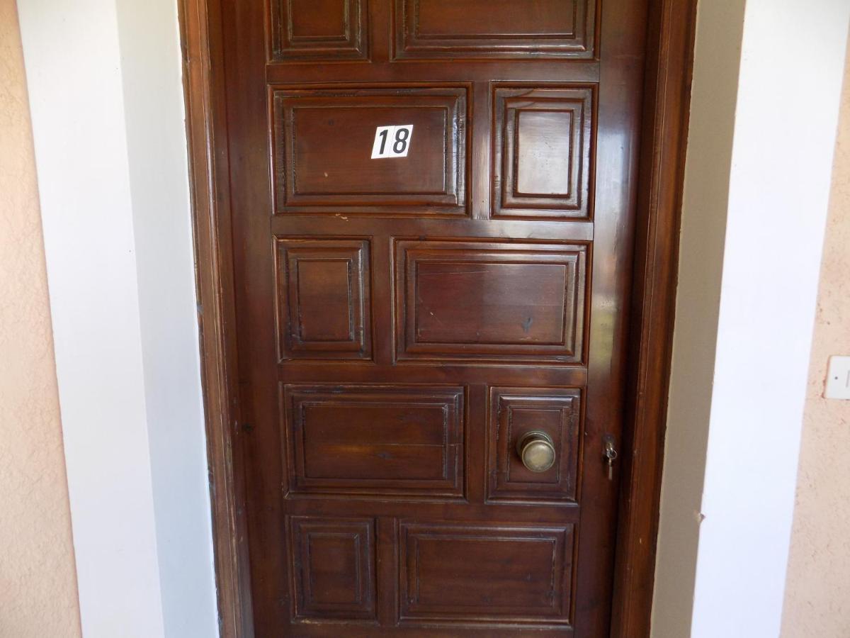 Afrodite Spacious Apartments! Agia Efimia Екстер'єр фото