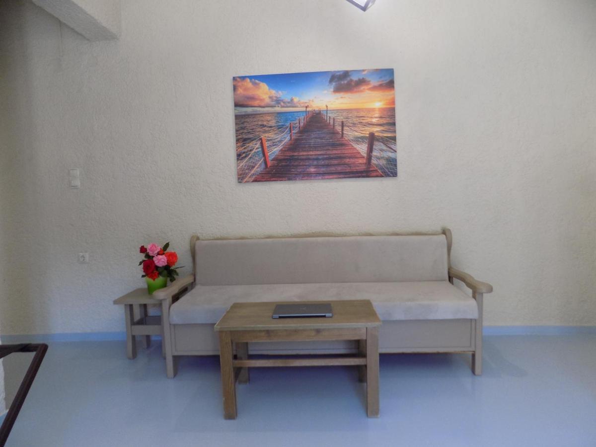 Afrodite Spacious Apartments! Agia Efimia Екстер'єр фото