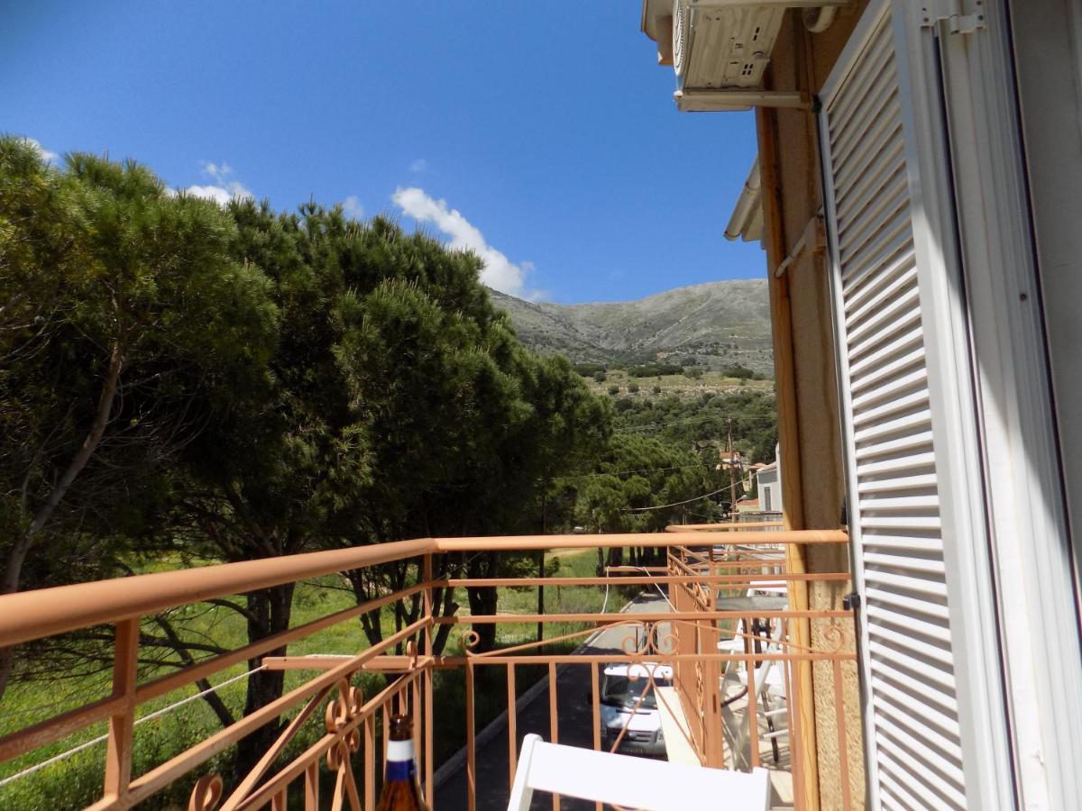 Afrodite Spacious Apartments! Agia Efimia Екстер'єр фото