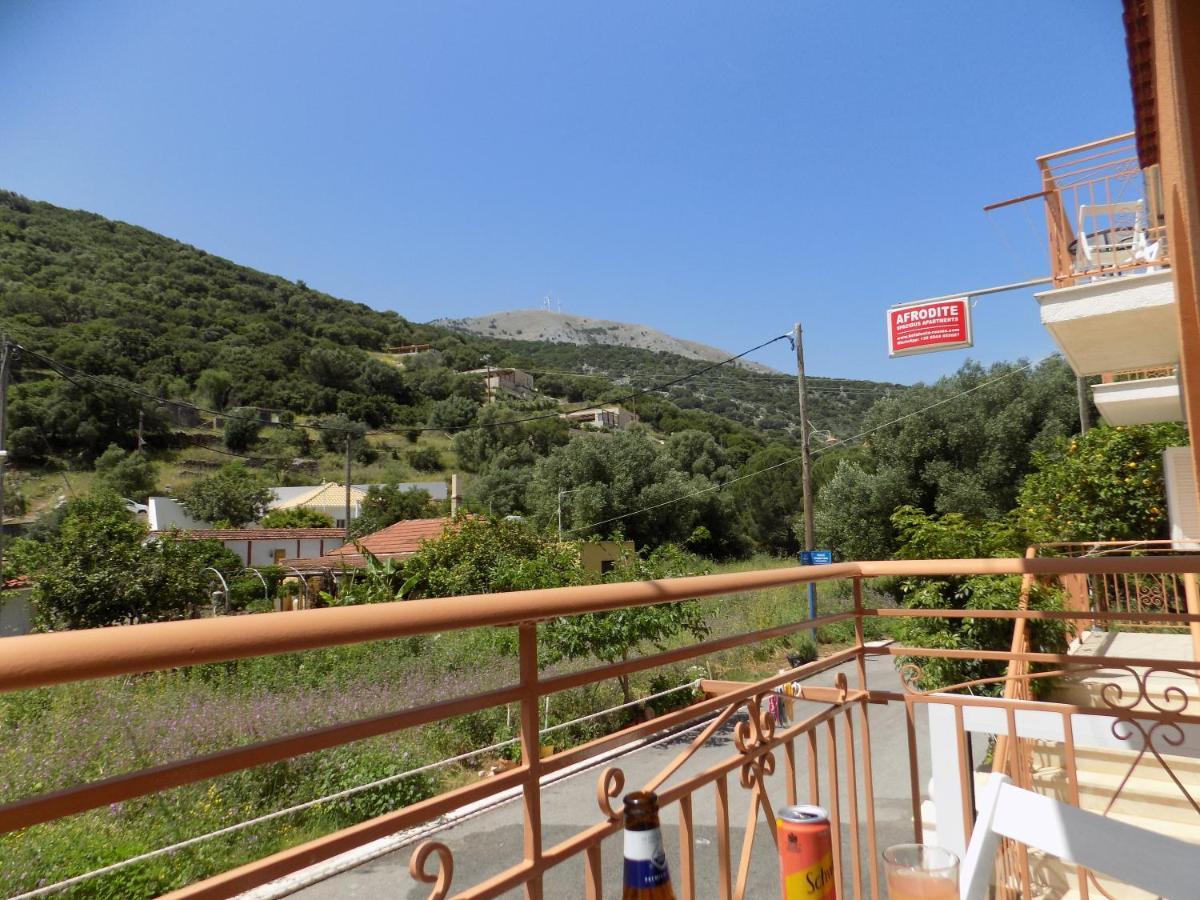 Afrodite Spacious Apartments! Agia Efimia Екстер'єр фото