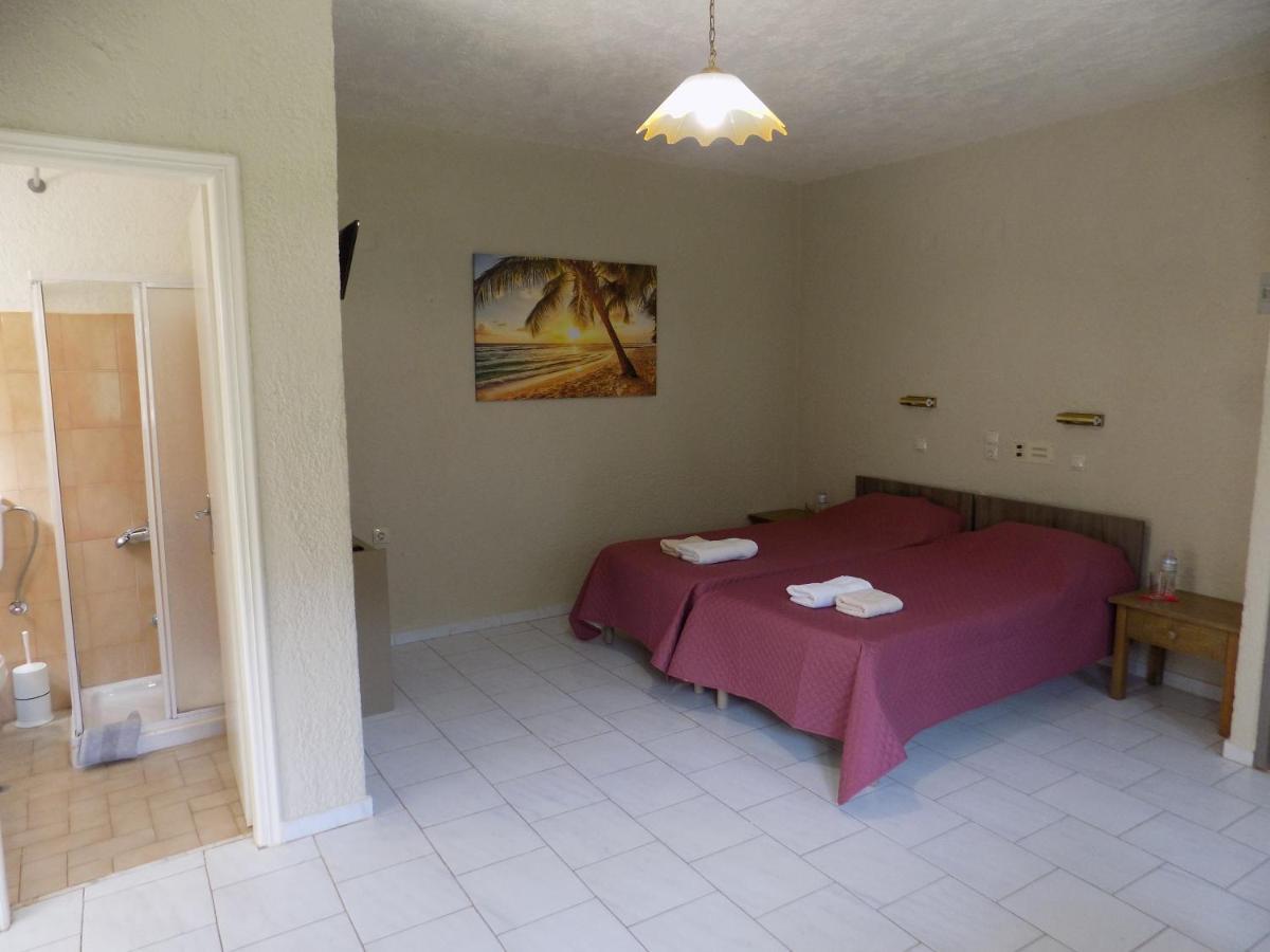 Afrodite Spacious Apartments! Agia Efimia Екстер'єр фото